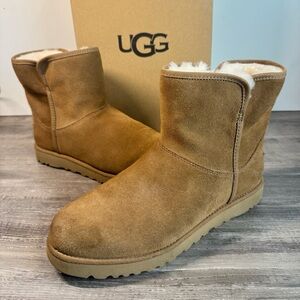UGG Cory II Shearling Lined Chestnut Suede Ankle Boots size 7 EUC